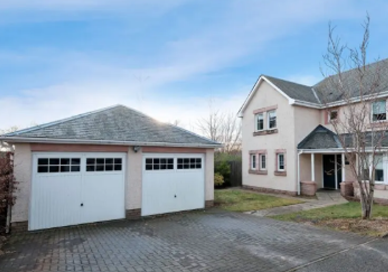 Seperate Detached Double Seperate Detached Double